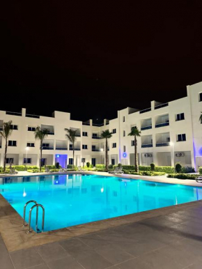 Duplex standing avec piscines et terrasse privée